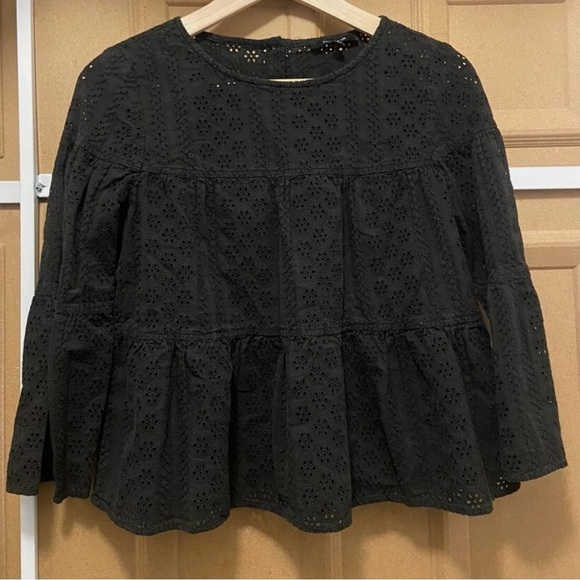 Madewell Black Eyelet Size XS Tiered Long Sleeve Top Blouse Shirt Back Buttons - Picture 4 of 6